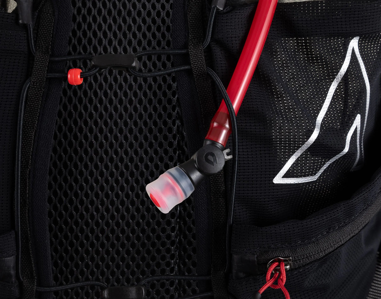 Chaleco de Hidratación Ultraspire Zygos 6.0 + 2 Bolsas de hidratación 800ml. Negro