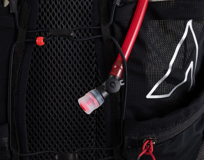 Chaleco de Hidratación Ultraspire Zygos 6.0 + 2 Bolsas de hidratación 800ml. Negro